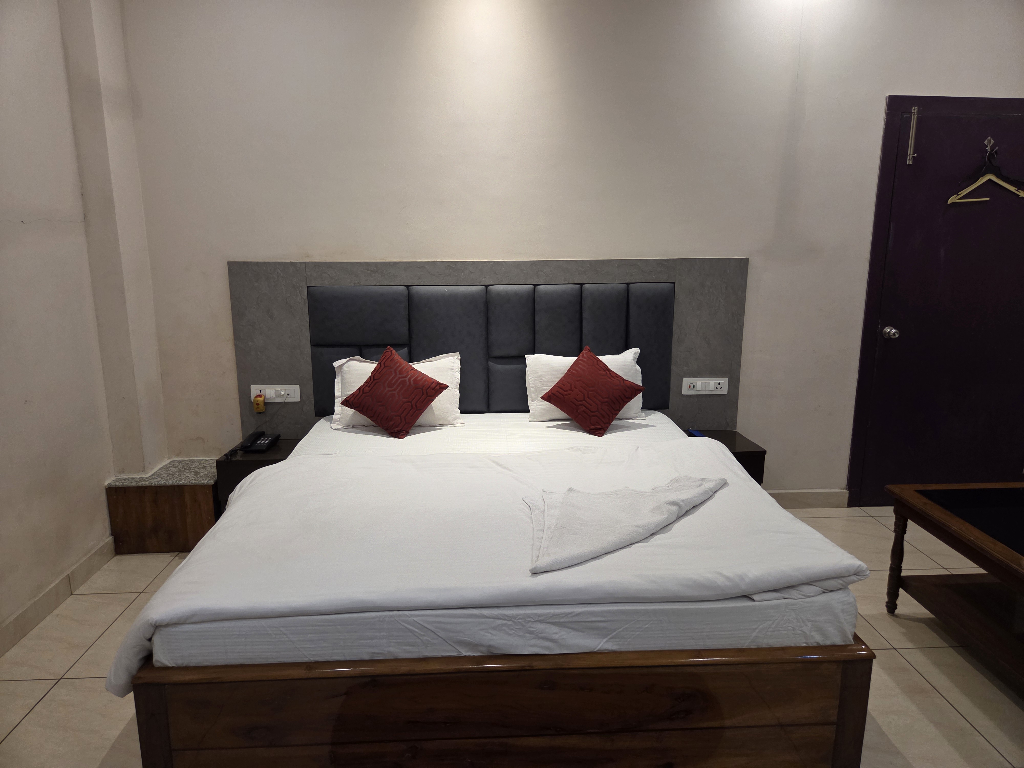 Executive Suite image 1